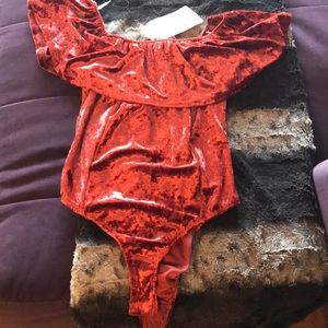 XS velvet off shoulder bodysuit, New with tags
